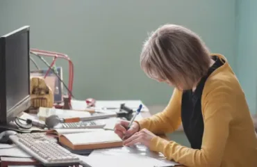 В Міносвіти розповіли, чому заплата вчителів з 1 вересня не може збільшитись