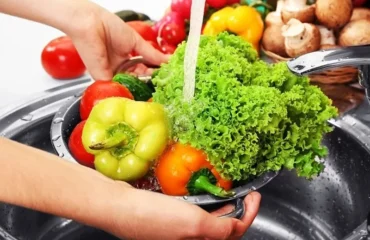 Хмельничанам розповіли, як уникнути харчових отруєнь