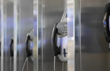 Дротові телефони / фото pixabay.com