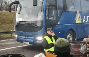 Польські протестувальники заблокували автобус з українцями на кордоні