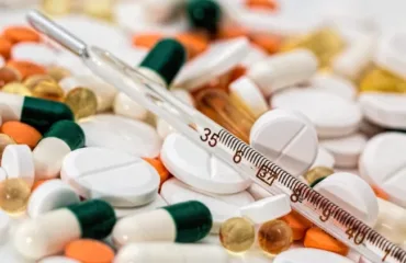 Ознаки дефіциту вітаміну В12 на обличчі