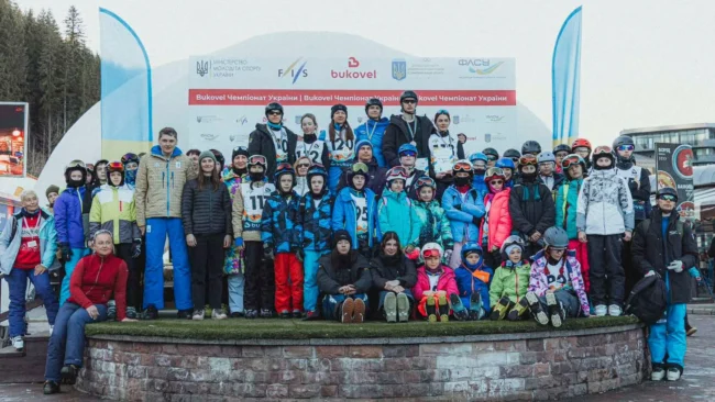 Спортсменки з Хмельниччини вибороли срібло на чемпіонаті України з фристайлу