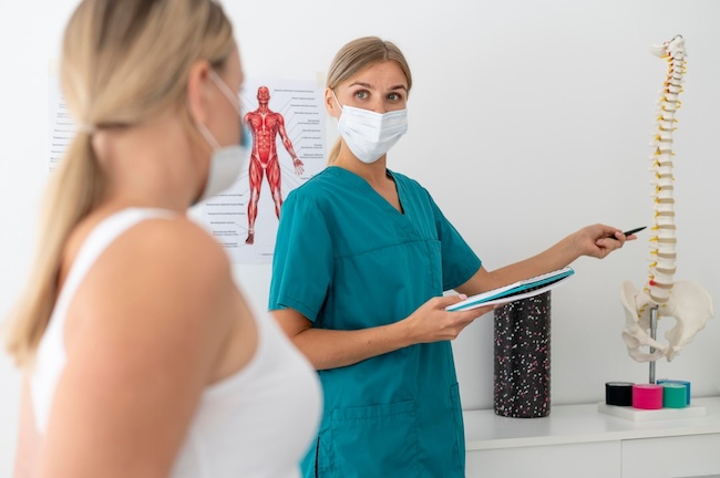 Як ортопедія допомагає зберегти здоровими суглоби та кістки