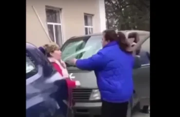 Побиття автомобіля