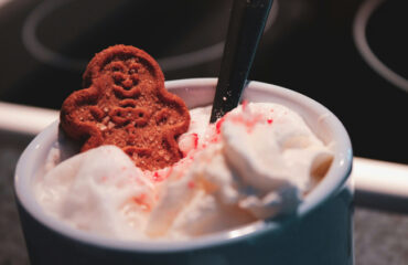 Сметана - рецепти та користь