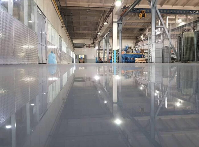 Які переваги має полімерна підлога та чому варто довірити її створення професіоналам