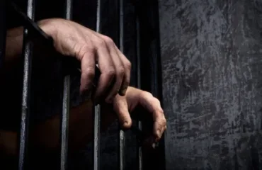 Мешканець Кам’янець-Подільська вбив безхатька металевою трубою