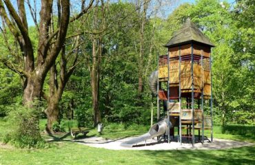 Детские игровые площадки: безопасность и веселье для ваших детей