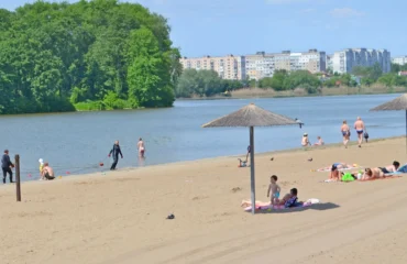 Пляжний сезон