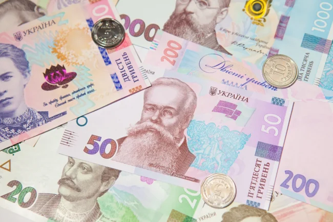 Нацбанк планує ввести ліміти для переказів з картки на картку