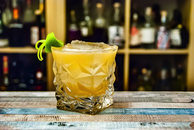 Как совместить виски с едой: лучшие блюда и рецепты коктейлей