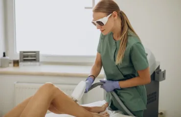 Можно ли удалить лазером светлые волосы: особенности процедуры