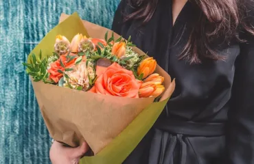 Свадьба, именины, свидание – какие заказы выполняет доставка цветов в Харькове