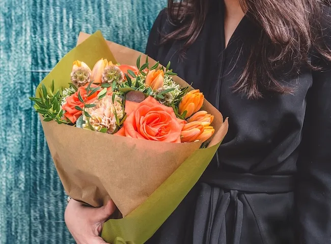 Свадьба, именины, свидание – какие заказы выполняет доставка цветов в Харькове