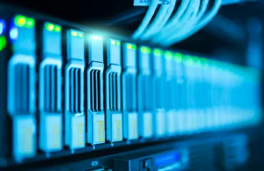 VDS: Когда ваш бизнес перерос «песочницу» и требует железной дисциплины