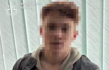 20-річний житель Кам'янеччини побив школяра