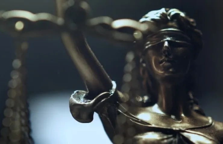 Хмельницький апеляційний суд задовольнив апеляцію батька та дружини військовослужбовця та скасував рішення місцевого суду про оголошення його померлим