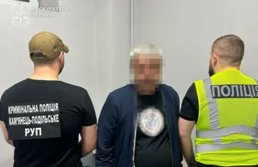 У Кам’янці оголосили підозру водію маршрутки за розбещення 12-річної дівчинки
