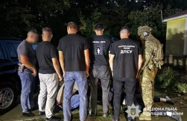 Перетин кордону вартістю за 6 тисяч доларів: у Кам’янці затримали 23-річного організатора