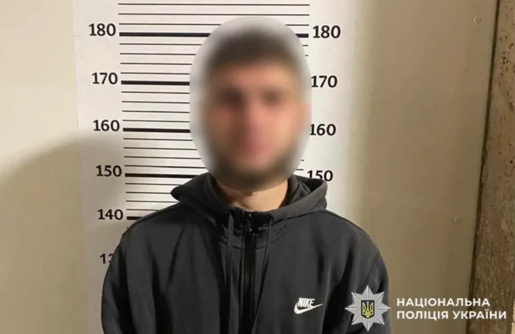 У Кам’янці 19-річний молодик побив чоловіка до реанімації