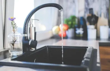 Аварія на мережі: де в Кам’янці немає гарячої води